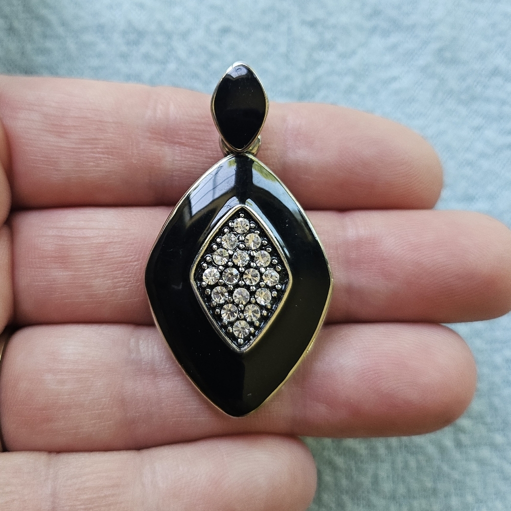 Lia sophia Slide Nightfall Necklace Pendant, Rhinestones, Black, Silver, NWOT